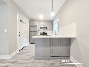 1137 Oak Ave in Evanston, IL - Building Photo - Building Photo
