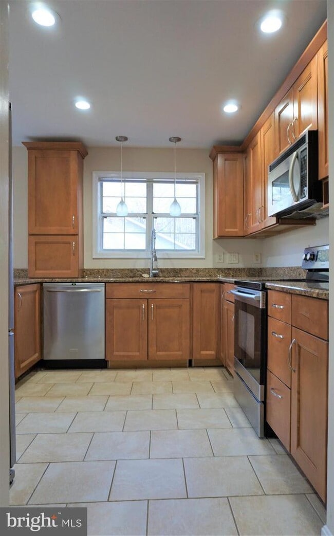 41 Meadowood Dr in Stafford, VA - Building Photo - Building Photo