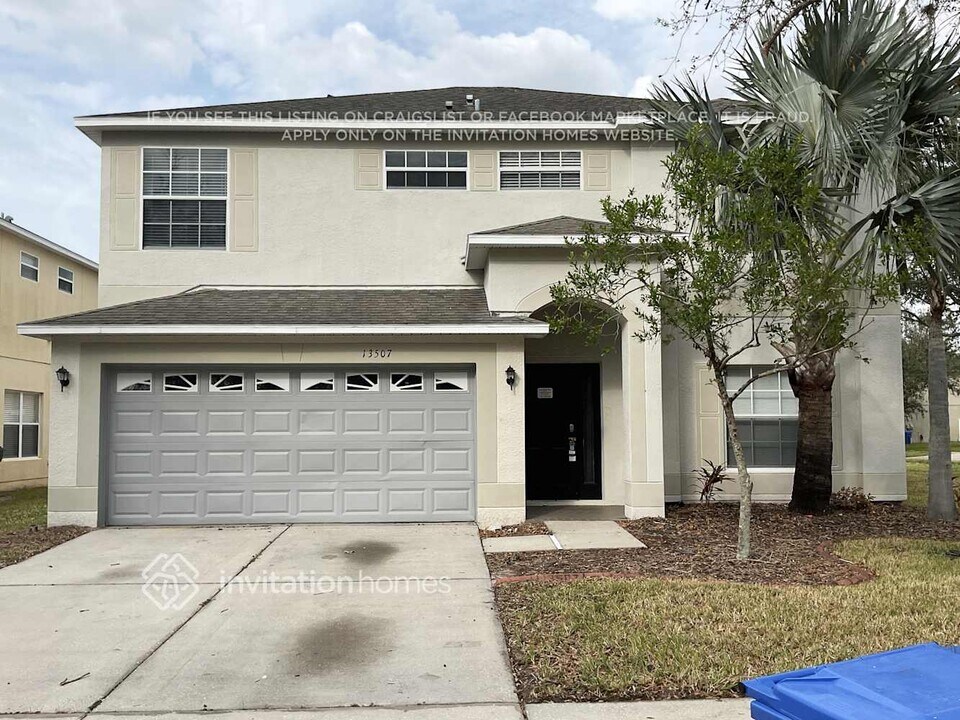13507 Fladgate Mark Drive in Riverview, FL - Building Photo