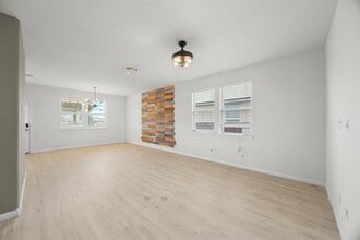 305 Earl Keen St in Leander, TX - Building Photo - Building Photo