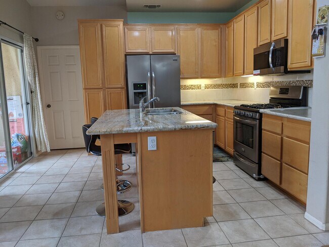 11566 Miro Cir in San Diego, CA - Building Photo - Building Photo