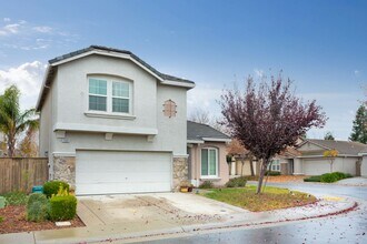 1565 Blue Raven St in Roseville, CA - Building Photo - Building Photo