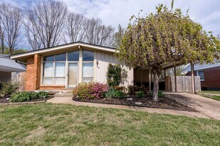 3025 Vogue Ave in Louisville, KY - Building Photo