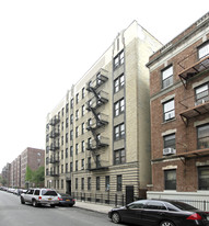 100 E 18th St in Brooklyn, NY - Building Photo