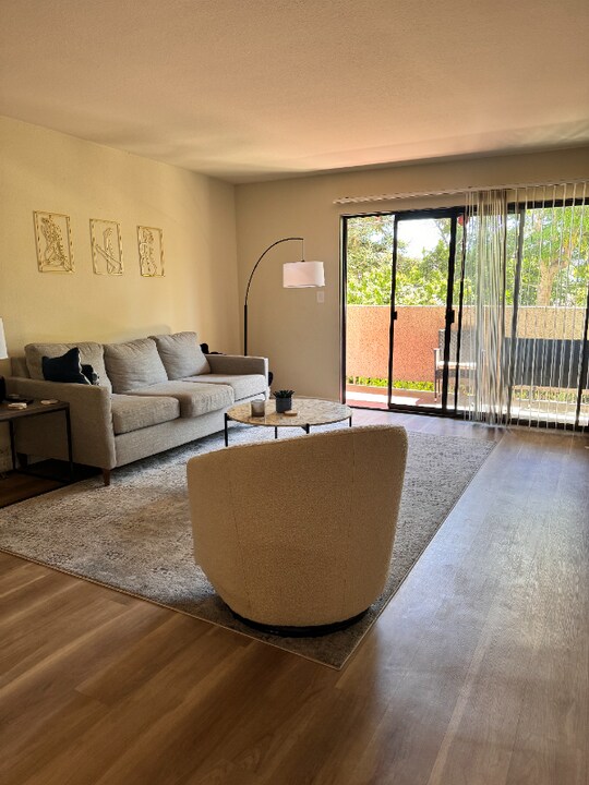 2425 Purdue Ave in Los Angeles, CA - Building Photo