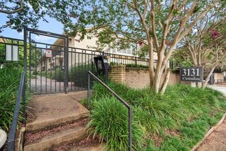 3131 Cummins St, Unit 6 in Houston, TX - Building Photo - Building Photo