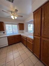 1851 Hillpointe Rd in Henderson, NV - Building Photo - Building Photo