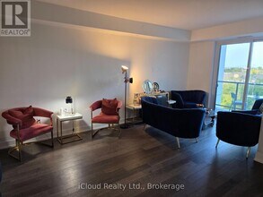 1063 Douglas McCurdy Cmn in Mississauga, ON - Building Photo - Building Photo