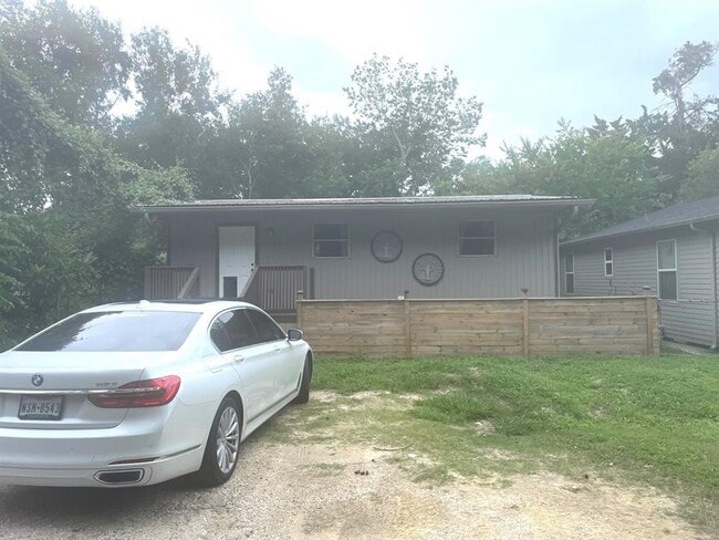 property at 5105 Patricia Ln
