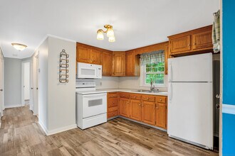 89 Sorries Ct in Meriden, CT - Building Photo - Building Photo