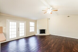 2703 Wood River Rd in Spring, TX - Building Photo - Building Photo