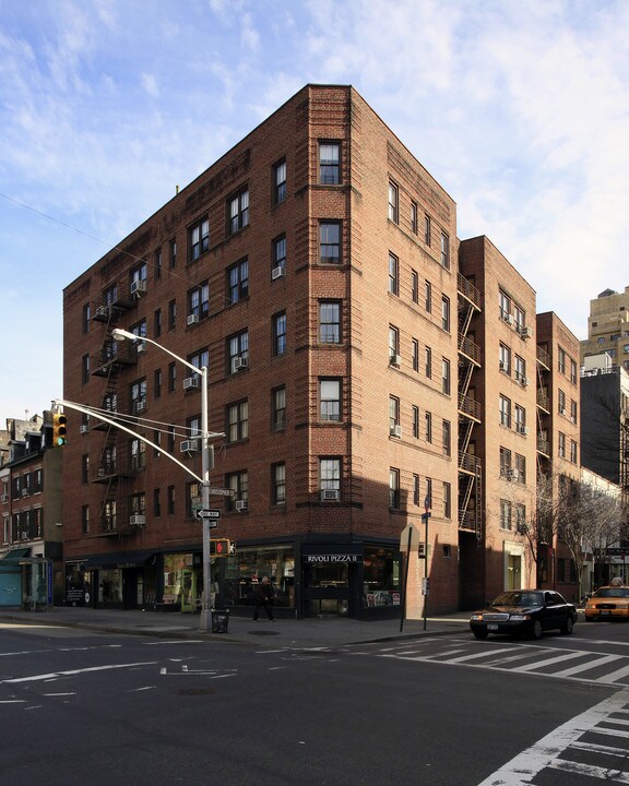 502-508 Hudson St in New York, NY - Building Photo