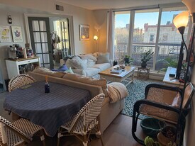 1700 17th St NW, Unit 405 in Washington, DC - Building Photo