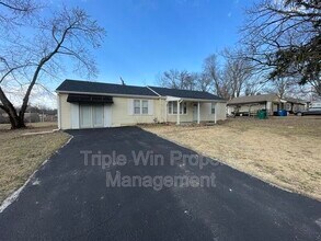 10261 Imperial Dr in St. Louis, MO - Building Photo - Building Photo