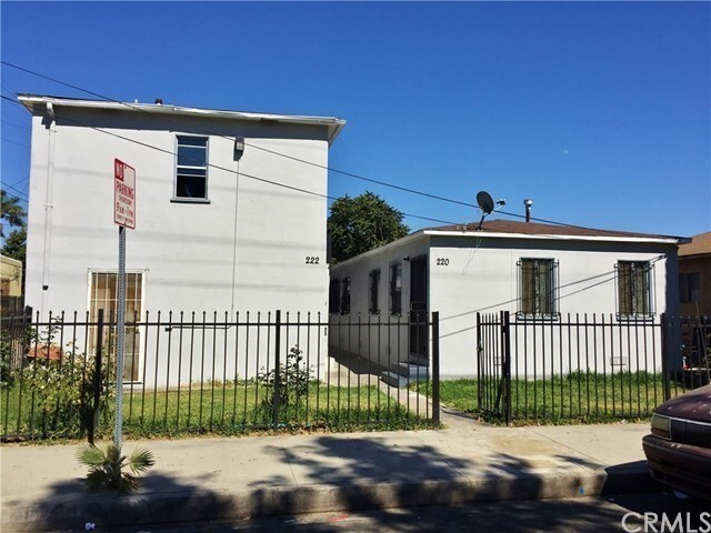 220 N Rose Ave in Compton, CA - Building Photo