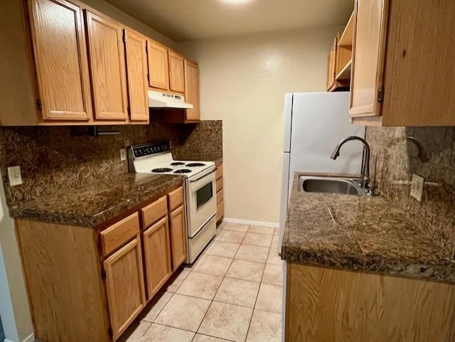 property at 415 Piccadilly Pl