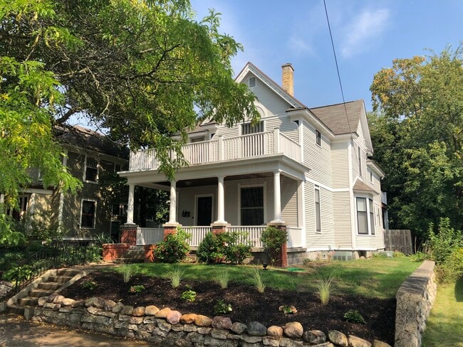 552 Union Ave SE, Unit 1, Unit 1