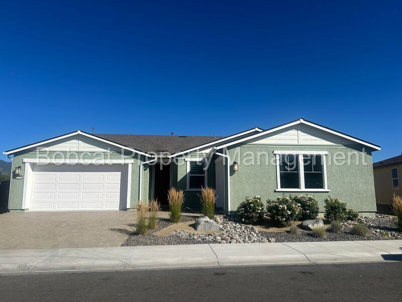 1204 Spur Wy in Gardnerville, NV - Building Photo