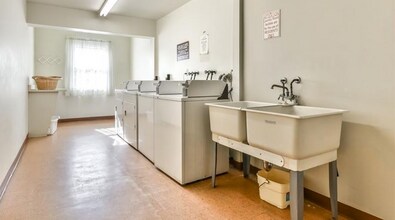 551 Sloop Rd, Unit Apt 63 in Pittsburgh, PA - Building Photo - Building Photo