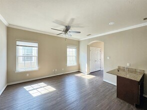 807 S Wilson St in Kaufman, TX - Building Photo - Building Photo