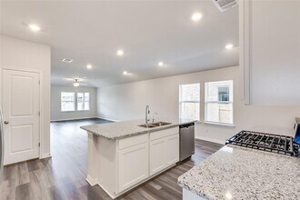 12513 Autumn Bird Trce in Buda, TX - Building Photo - Building Photo