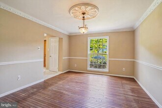 6603 Tina Ln in McLean, VA - Building Photo - Building Photo