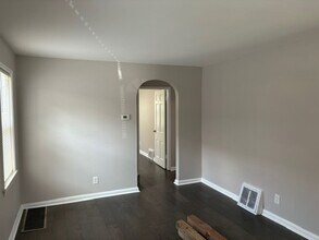 8301 Archer Ave in St. Louis, MO - Building Photo - Building Photo