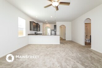 26877 Steinbeck Dr in Magnolia, TX - Foto de edificio - Building Photo