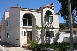 18500 Kingsdale Ave in Redondo Beach, CA - Building Photo