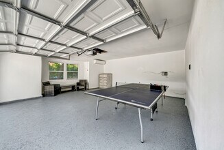 7713 Oakdale Ave in Los Angeles, CA - Building Photo - Building Photo