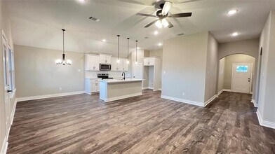 6110 Coles Ln in Greenville, TX - Building Photo - Building Photo