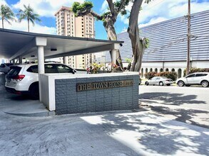 1415 Victoria St, Unit 701 in Honolulu, HI - Foto de edificio - Building Photo