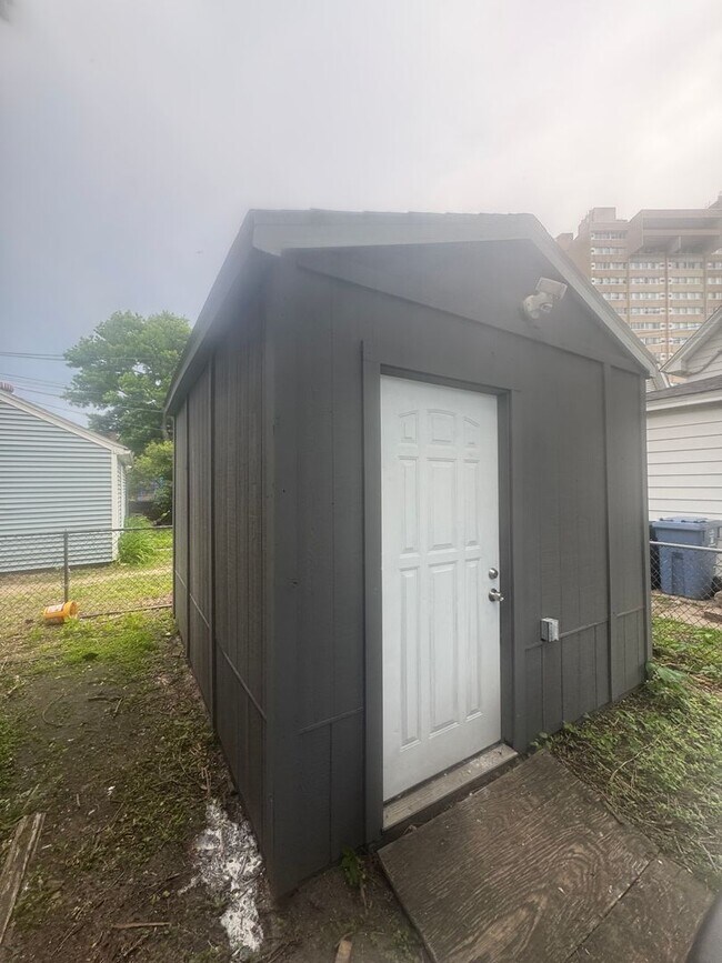 613 17th Ave NE in Minneapolis, MN - Building Photo - Building Photo