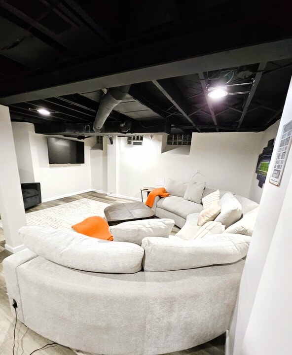 2212 Burger St in Dearborn, MI - Foto de edificio