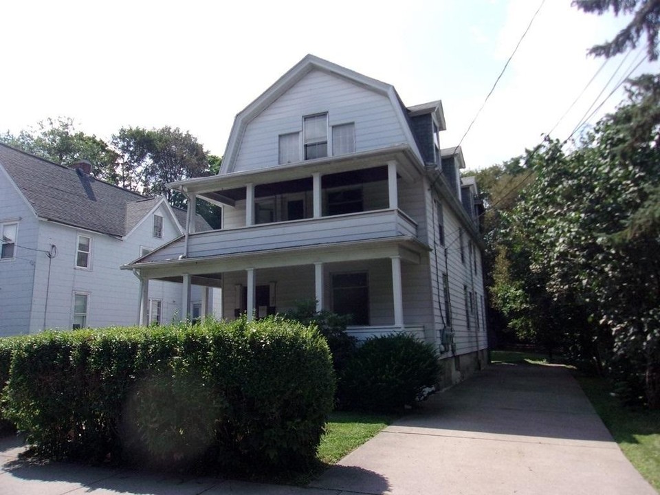 7 Arthur St in Binghamton, NY - Foto de edificio