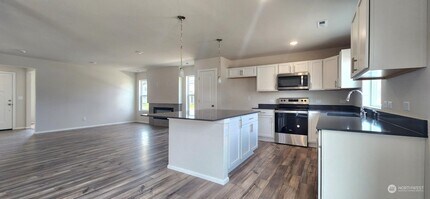 15208 Prescott Lp SE in Yelm, WA - Building Photo - Building Photo