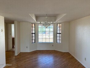 8124 E Oasis St in Mesa, AZ - Building Photo - Building Photo