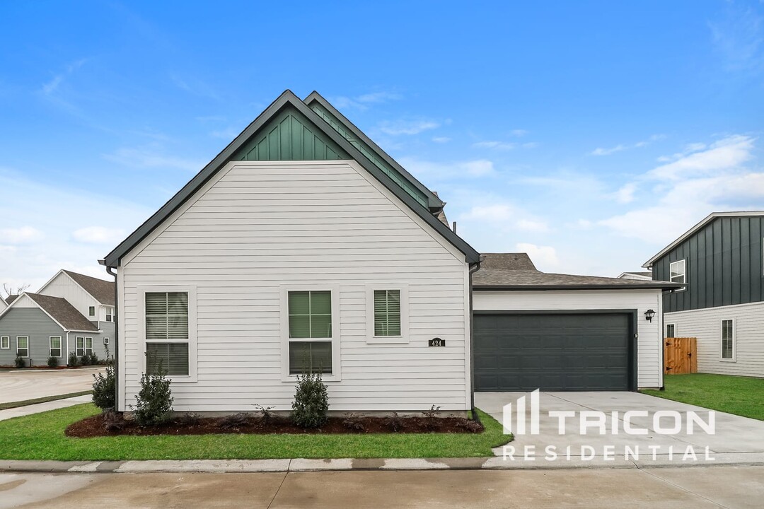 9835 Willow Creek Commerce Dr in Tomball, TX - Building Photo