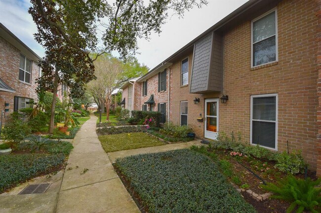 14131 Lost Meadow Ln in Houston, TX - Building Photo - Building Photo