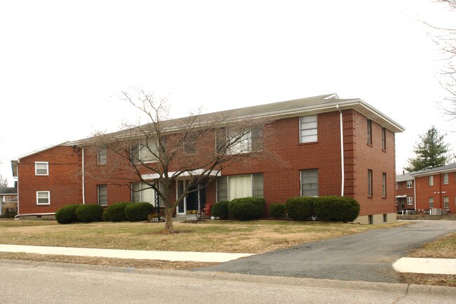 3006 Pamela Way in Louisville, KY - Foto de edificio - Building Photo