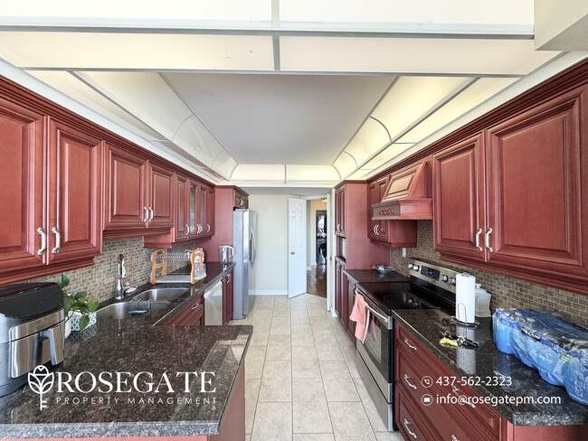 22 Hanover Rd in Brampton, ON - Building Photo - Building Photo