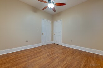 6819 S Ridgeland Ave in Chicago, IL - Building Photo - Building Photo