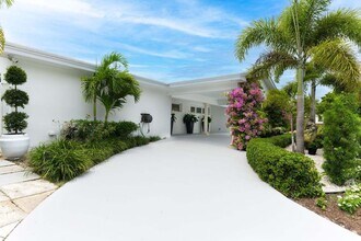 246 Elwa Pl in West Palm Beach, FL - Building Photo - Building Photo