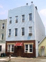 279 Evergreen Ave in Brooklyn, NY - Foto de edificio - Building Photo