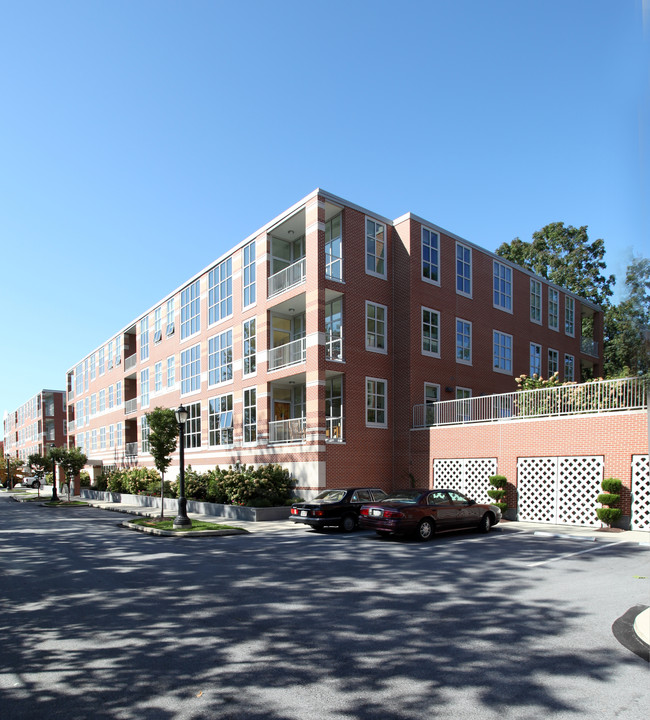 Pembroke North Condominium in Wayne, PA - Foto de edificio - Building Photo