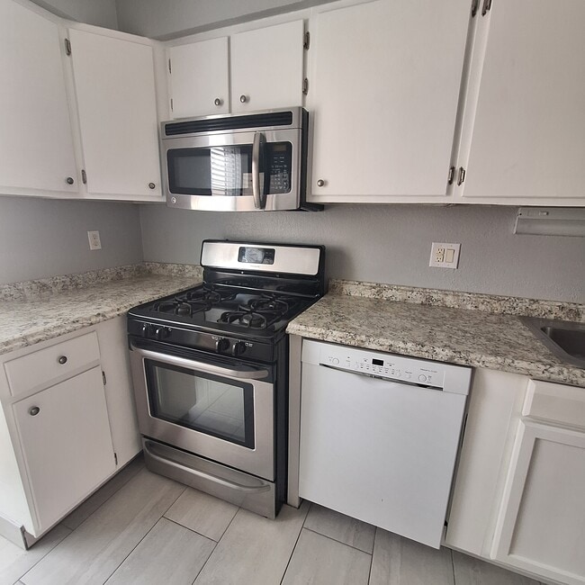 3535 Rebecca Ln, Unit B