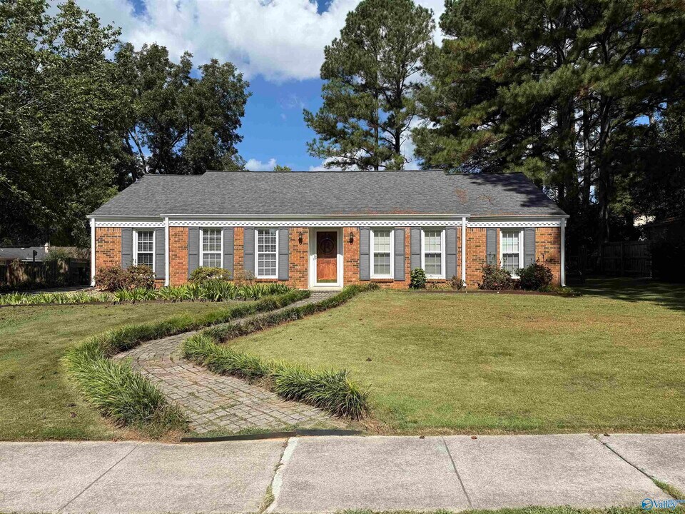 2511 Galahad Dr SE in Huntsville, AL - Building Photo