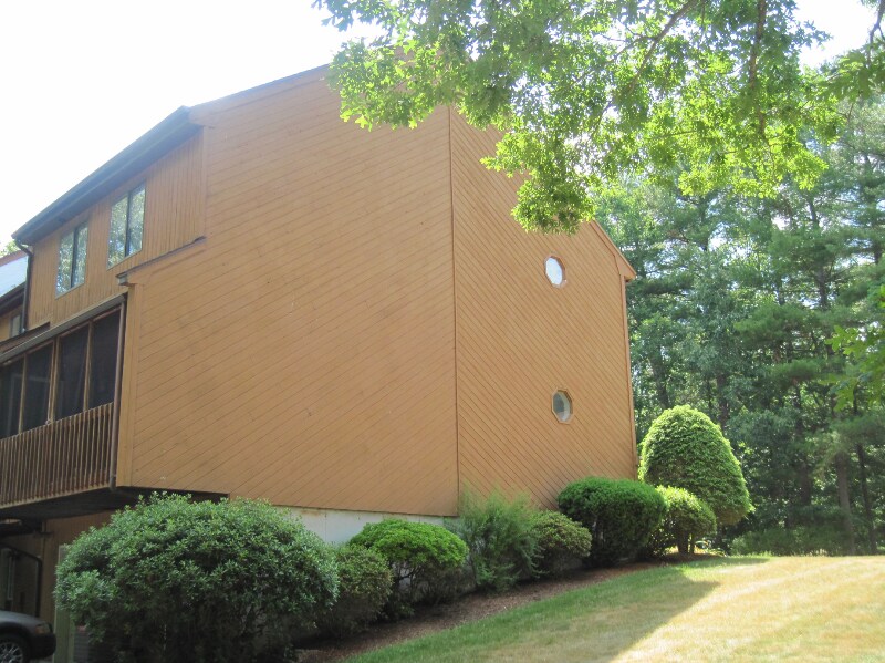 42 Winrow Dr in Merrimack, NH - Building Photo