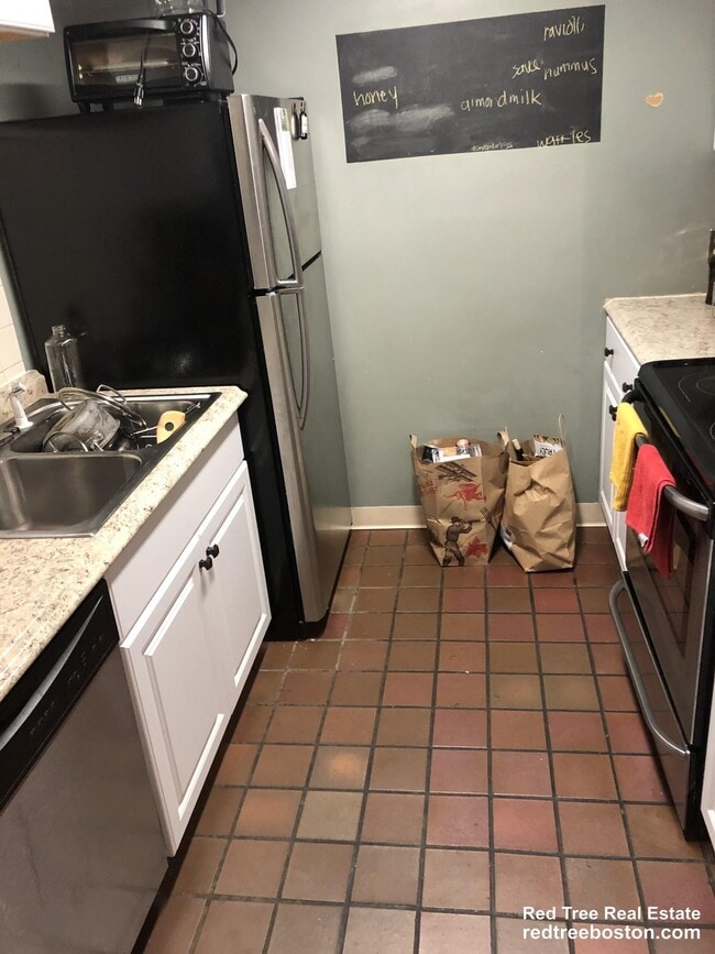 103 Gainsborough St, Unit 104 in Boston, MA - Building Photo - Building Photo