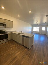 5813 Betty Lou Dr in Killeen, TX - Building Photo - Building Photo